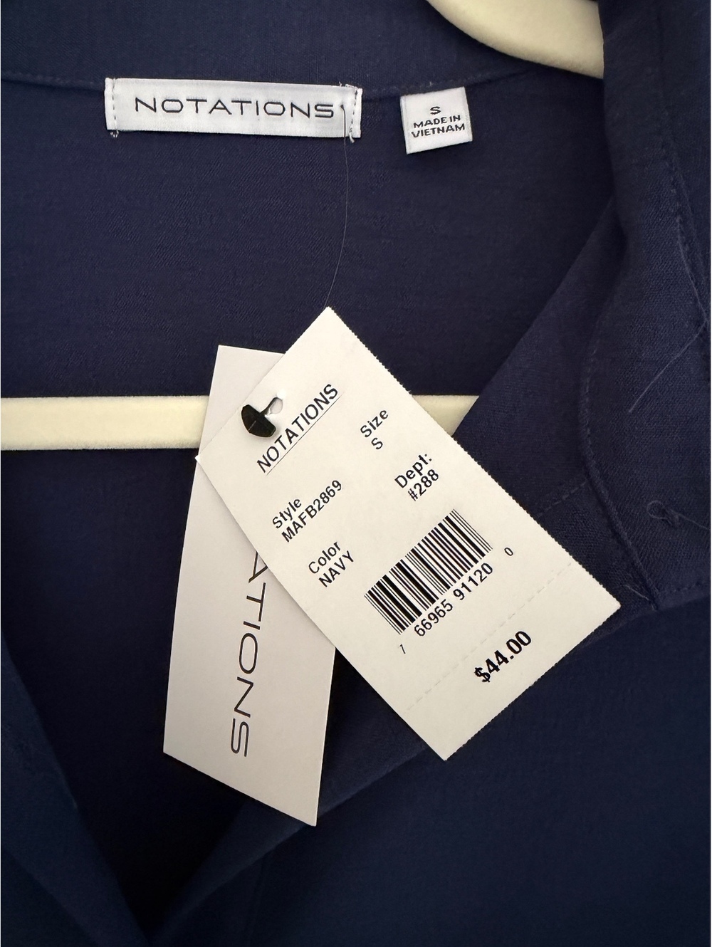 S navy lace button down, Notations - Picture 2 of 6